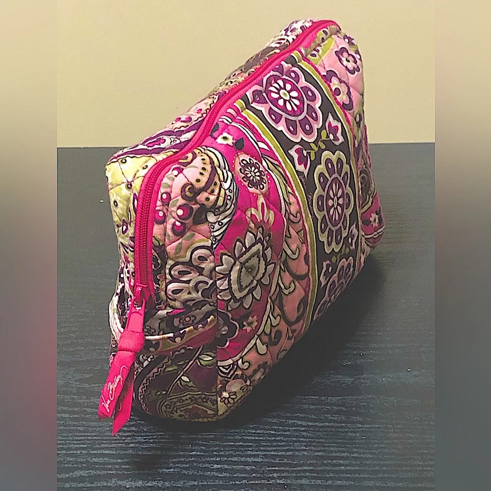 Vera Bradley Makeup Bag With Plastic Lining. 9 1/2 By 9.